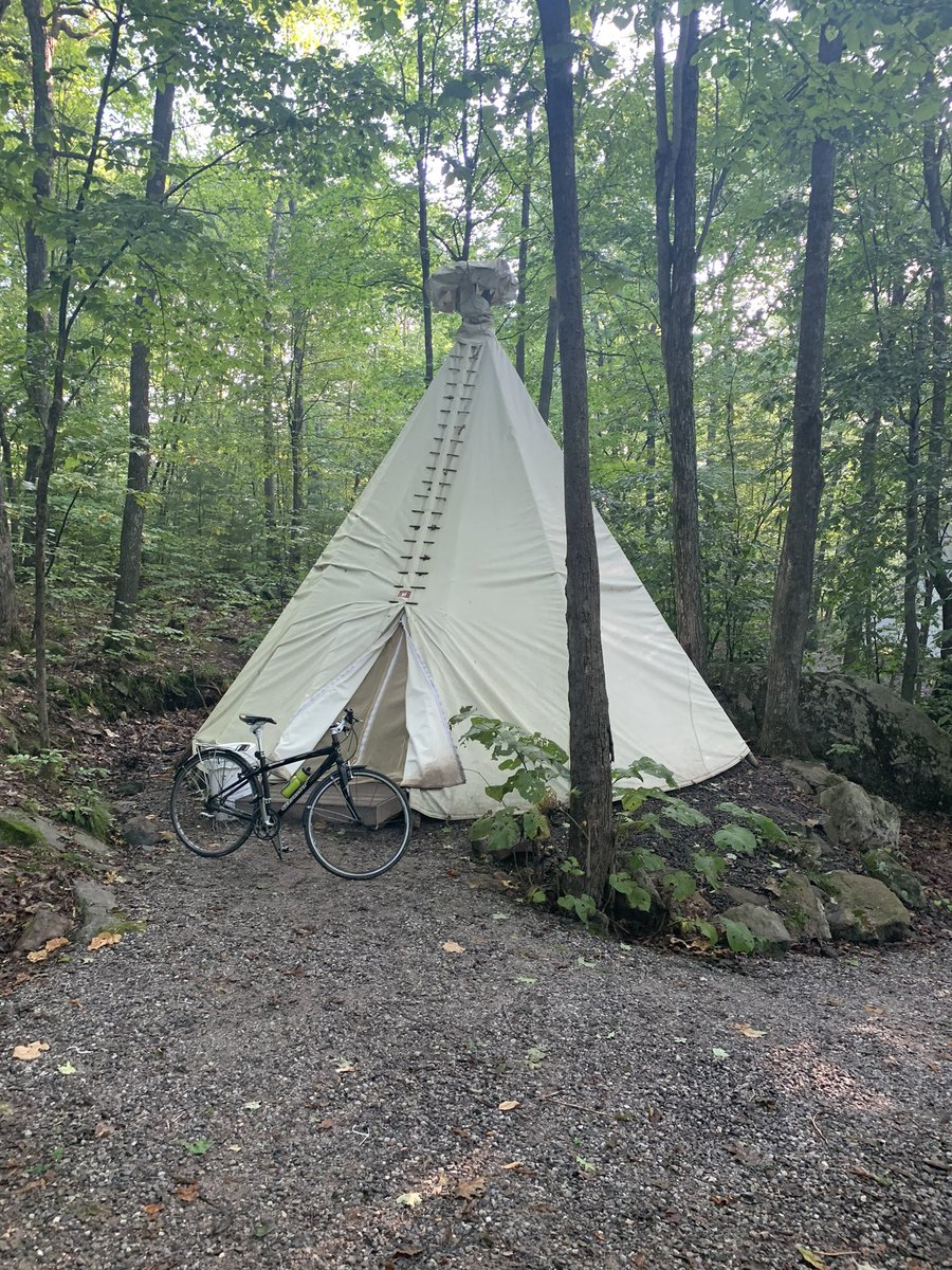 Scanlon_Leslie's tweet image. What a great 🚲 trip !! Day one was 93km, mostly on the Ontario side of the Ottawa River, then to the Montebello ferry and onto #ParcOmega where we slept in teepees!! Terrific. Then home via the Masson-Angers ferry. A ❤️🎁 of time together organized by my daughter.