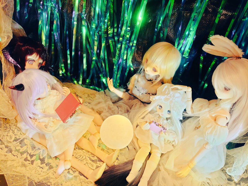 suzuran_d0ll's tweet photo. #ろあっこ  #ぽこっ子 「お姉ちゃん達ご本を読んで❓」
 #りとるぱちどーる  #りとるぱちこもの  #みみずくっ子  #にゃだっ子  #萌召館  #めいぷる工房  #幻角族  #なにぬねこもの  #雨宿堂  #しんく屋さん  #ニャンハウス  #まめふくルームウェア  #Lunaウィッグ  #Lottamimi  #あき眼  #海月座アイ https://t.co/fyWGxGBkQj