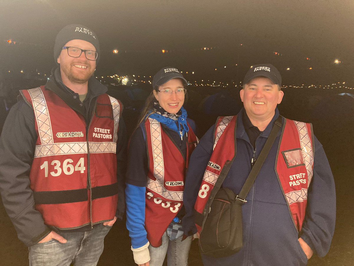 StreetPastorsRG's tweet image. Day 5 what a difference a day makes. “The sun comes up it’s a new day dawning” It has been a great five days/nights in the Street Pastor tents &amp;amp; patrolling the campsites. What fun everyone has had.
@AscensionTrust @ReadingBID @TVP_Reading @TVP_ReadingFest @OfficialRandL
