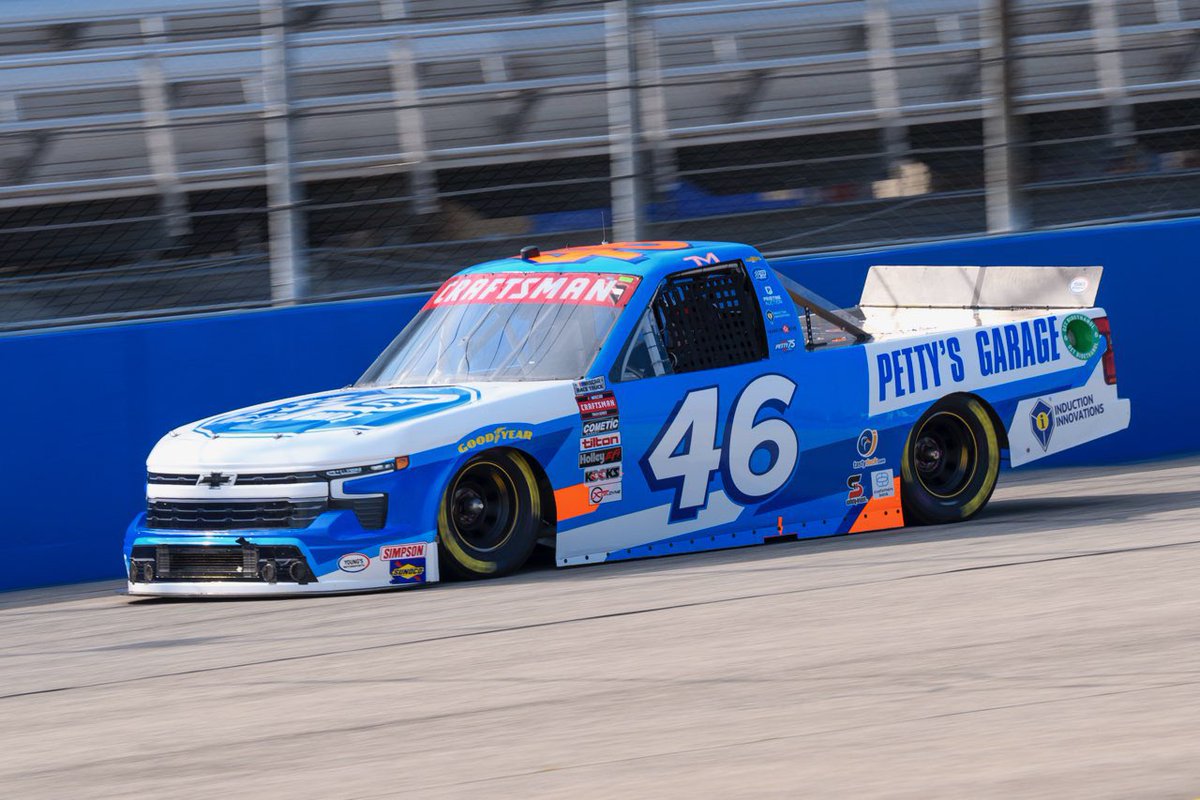 youngsmtrsports's tweet photo. 🏁 for the #LiUNA175 at Milwaukee! 
P30 @DexBean 
P32 @thadmoffitt https://t.co/LItqoD29cF