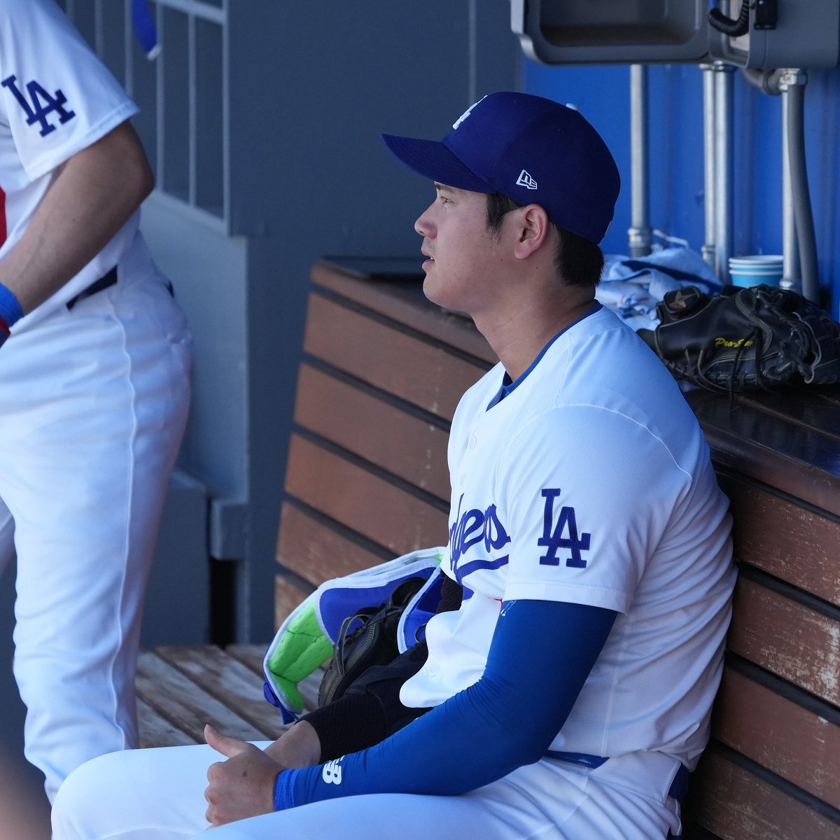 89_letsplay's tweet photo. 第4打席で左手首に死球を受けた #ドジャース #大谷翔平 選手
一度ベンチ裏に下がり、その後戻ってきました👀
左手首は大丈夫そうでしょうか…😰
Photo by Hiroshi Matsumoto
#ShoheiOhtani #Shotime #Dodgers #LetsGoDo...
https://t.co/5S0z8YeIkL
