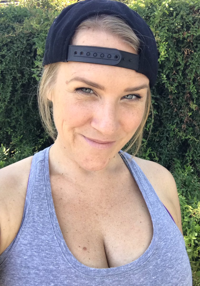 Whew! Another gorgeous day + a great workout. Feeling happy to be alive.