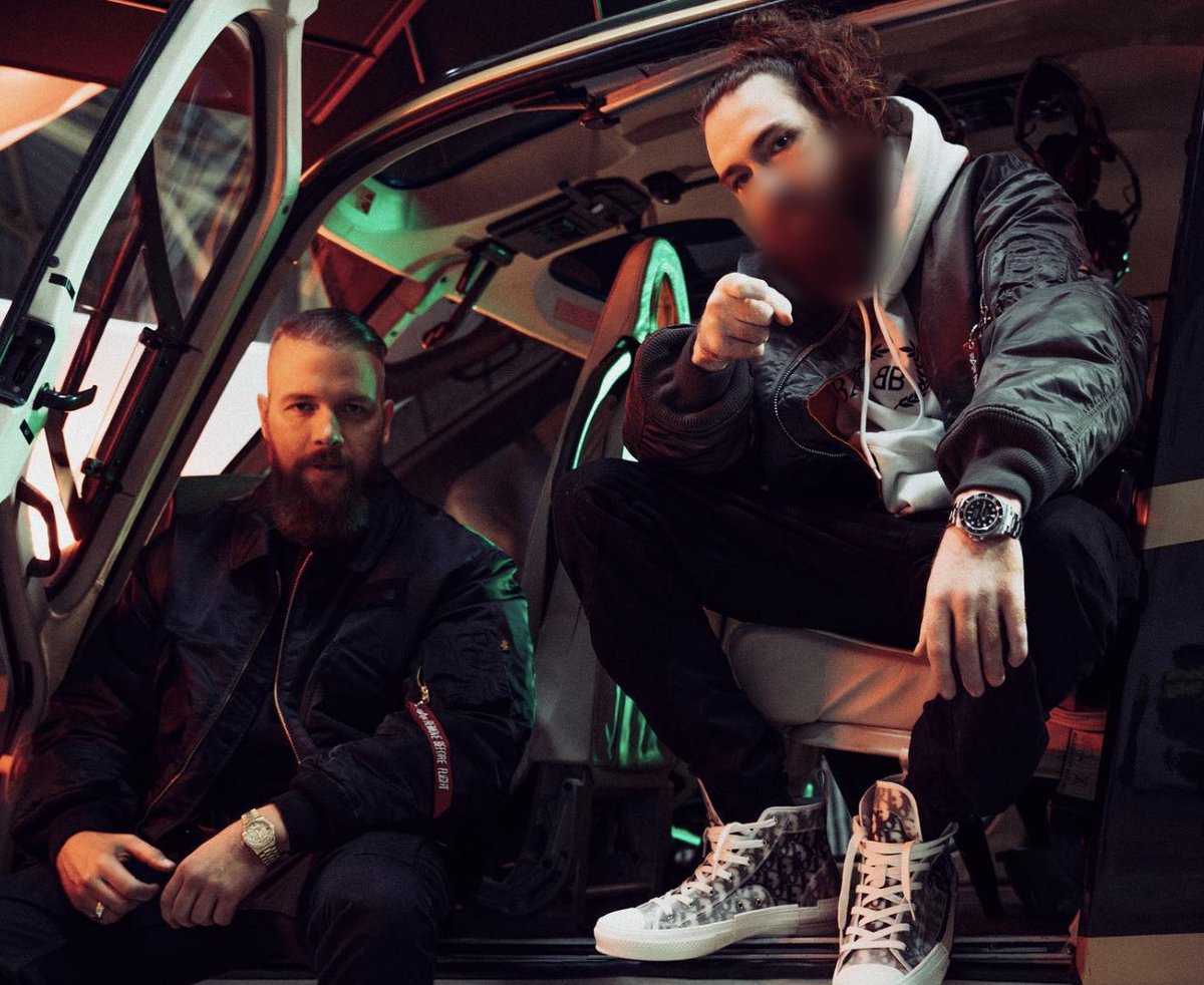 versteheing's tweet photo. Das objektiv beste Deutschrap-Duo findet einfach nach fast 20 Jahren ein Ende. Kranke Legacy REALTALK. Wie krass die 2 die Szene geprägt haben wird kein anderer mehr erreichen.
Legenden🫡
#stillking #sundiego #kollegah #yellowbarmitzvah https://t.co/Rw8mKwvO4w