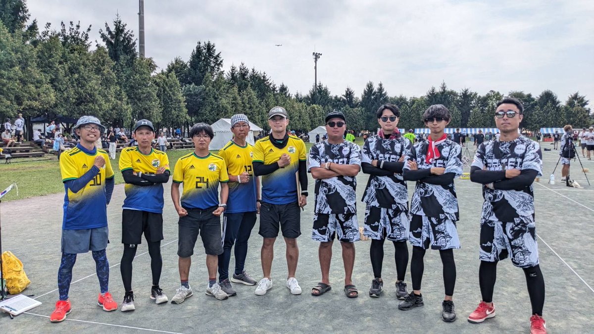 KoMoLQQY's tweet photo. 「2024モルック世界大会in函館」、9位タイ(ベスト16/672チーム)でフィニッシュしました。公式大会初出場でこのような成績を収める事が出来たのも、強力なチームメンバーのお陰です。感謝です。
函館で出会った全てのモルッカーの皆さん、ありがとうございました！ https://t.co/JdmkYYmYB3