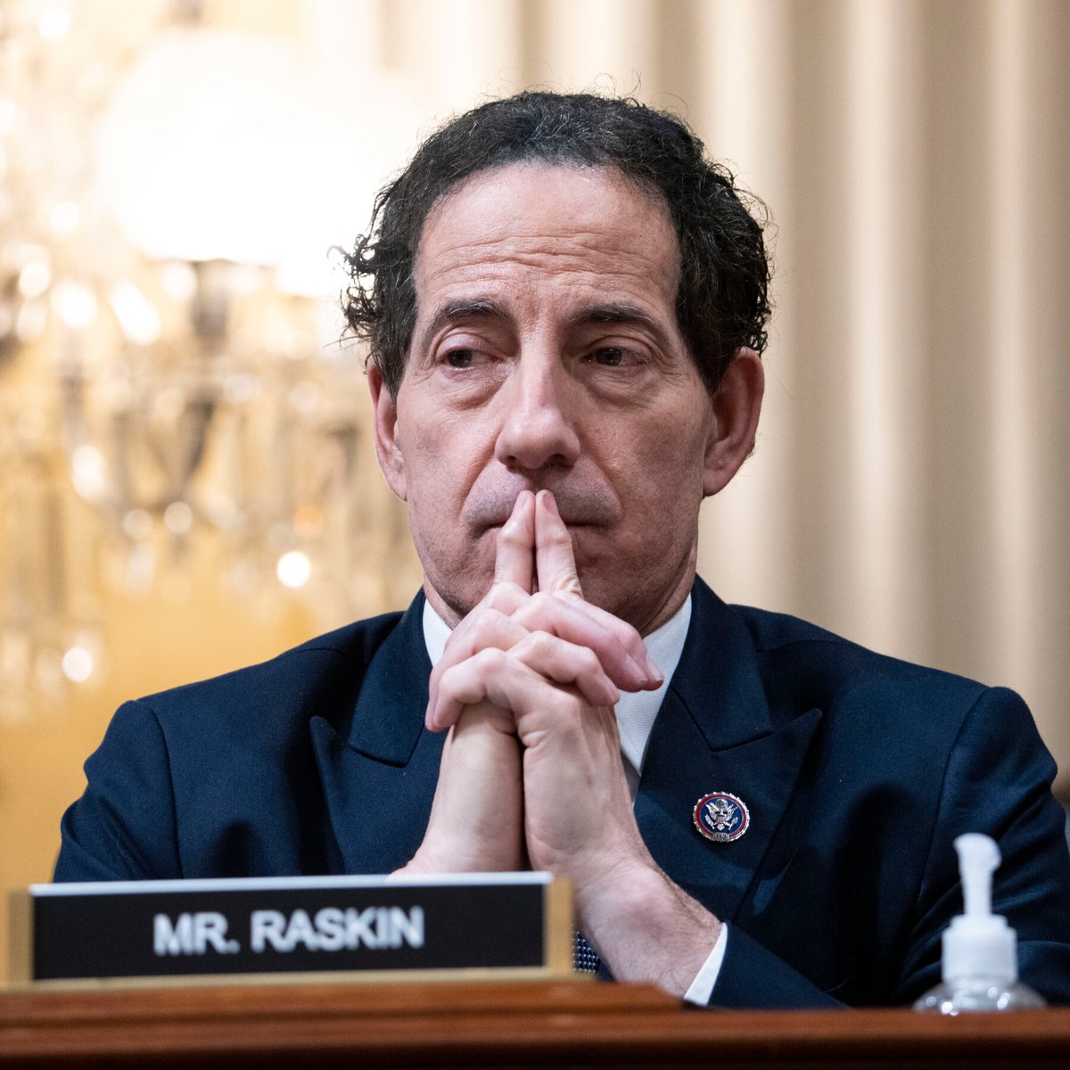 Don’t forget when they tell you what they plan to do…

Jamie Ratskin said he and the democrats plan to use the 14th Amendment to prevent Trump from taking office if/when he wins the election.

Why is the FBI not investigating?
