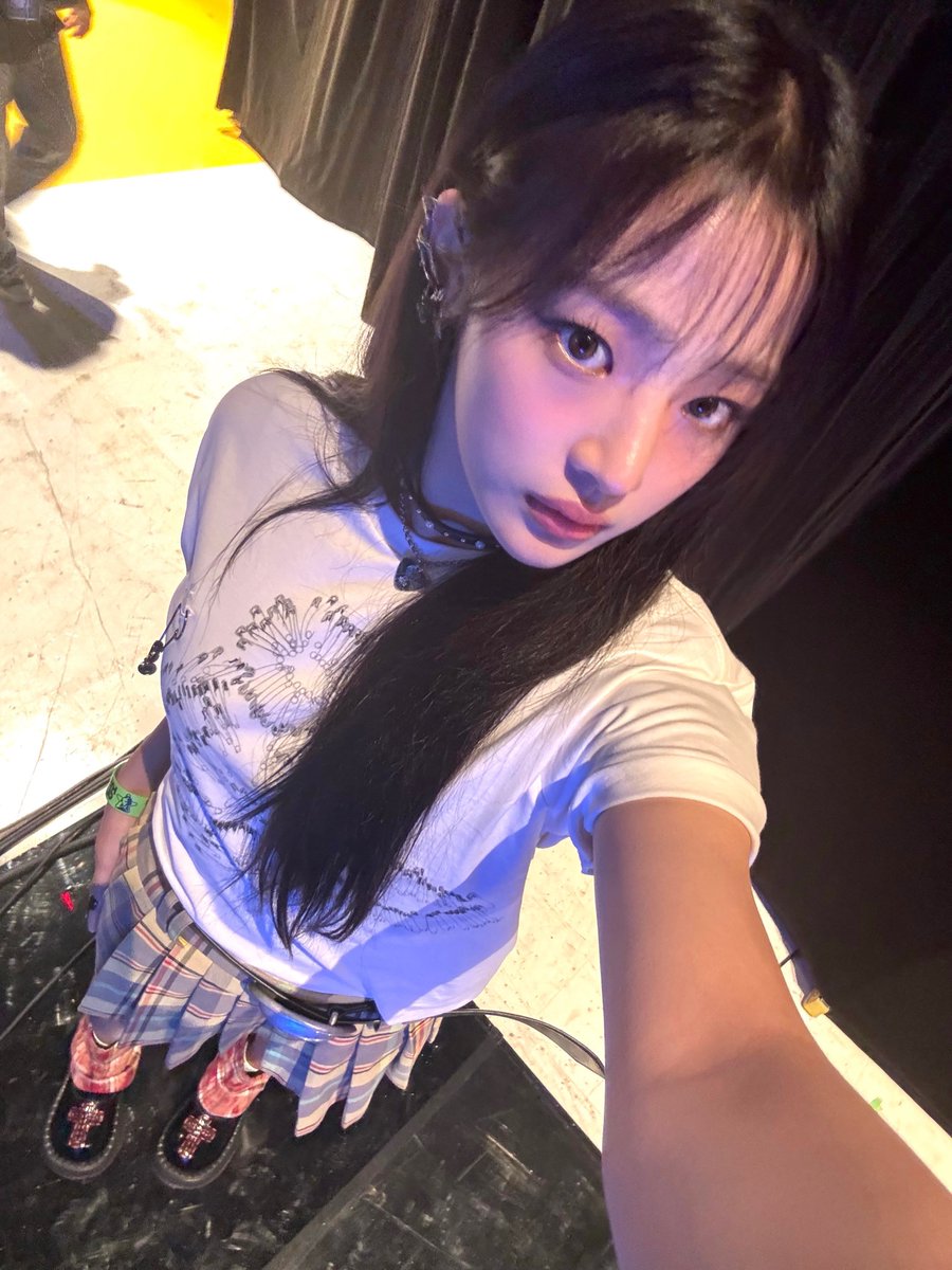 minji pics tweet media