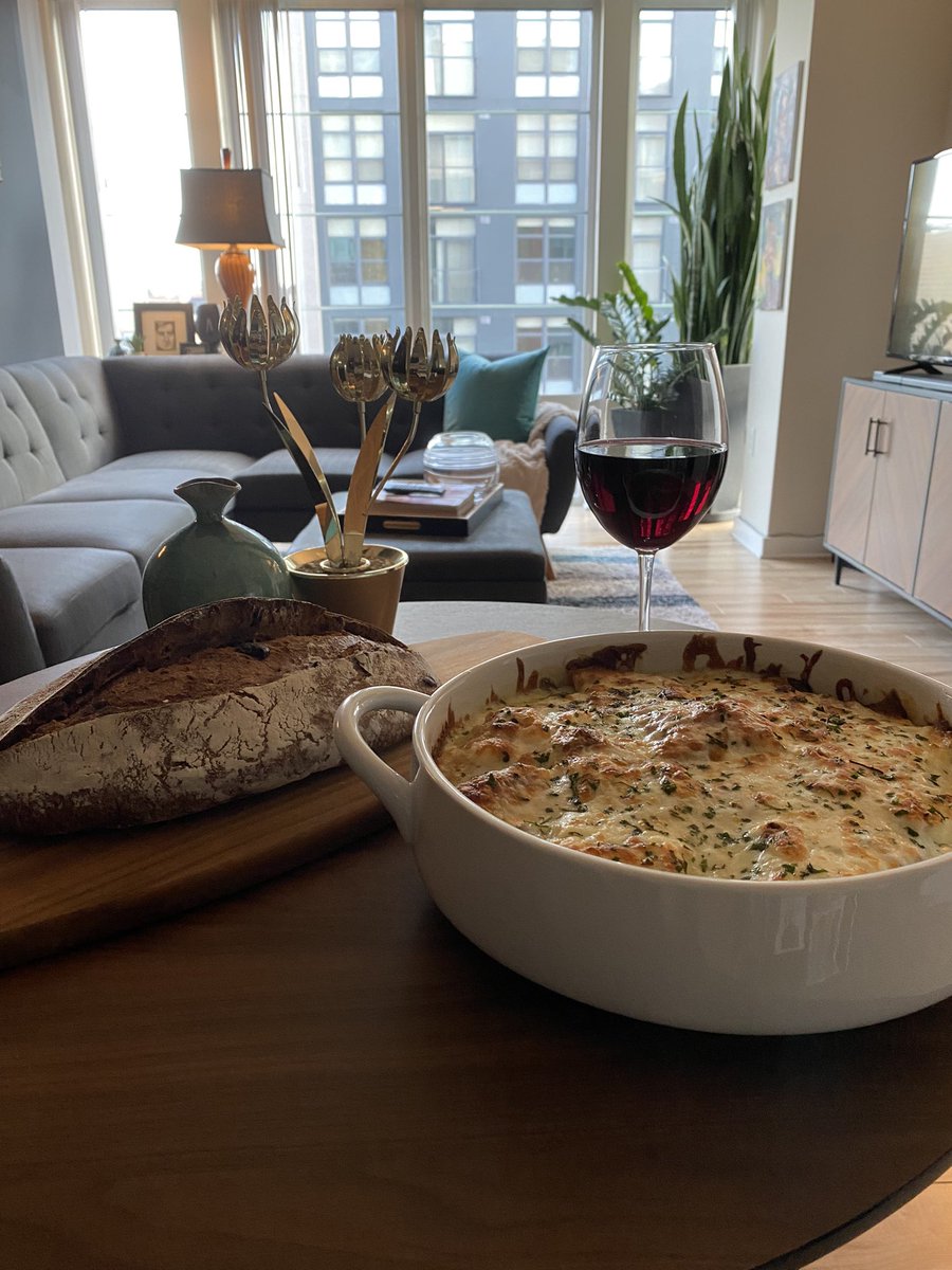 From the farmers market this morning… made a multi-mushroom, spinach, thyme, cream cheese and mozzarella lasagna and a rosemary olive sourdough loaf. And of course… a Cabernet Sauvignon. Yum!
#backinthekitchen #farmersmarketcooking #farmersmarket #shoplocal