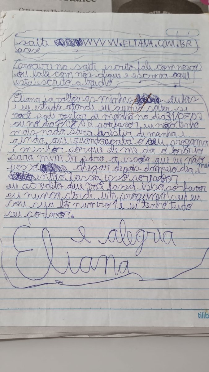 isagianto's tweet photo. Eu sempre fui apaixonada pela @Eliana. Cresci acompanhando todos os programas, pedindo de presente todos os brinquedos. Hoje minha mãe achou essa carta que escrevi em 2002:

* A boneca Eliana da foto de 1998 segue inteira, hoje com as minhas primas de 2° grau cuidando dela https://t.co/9Vyg4lO7VM