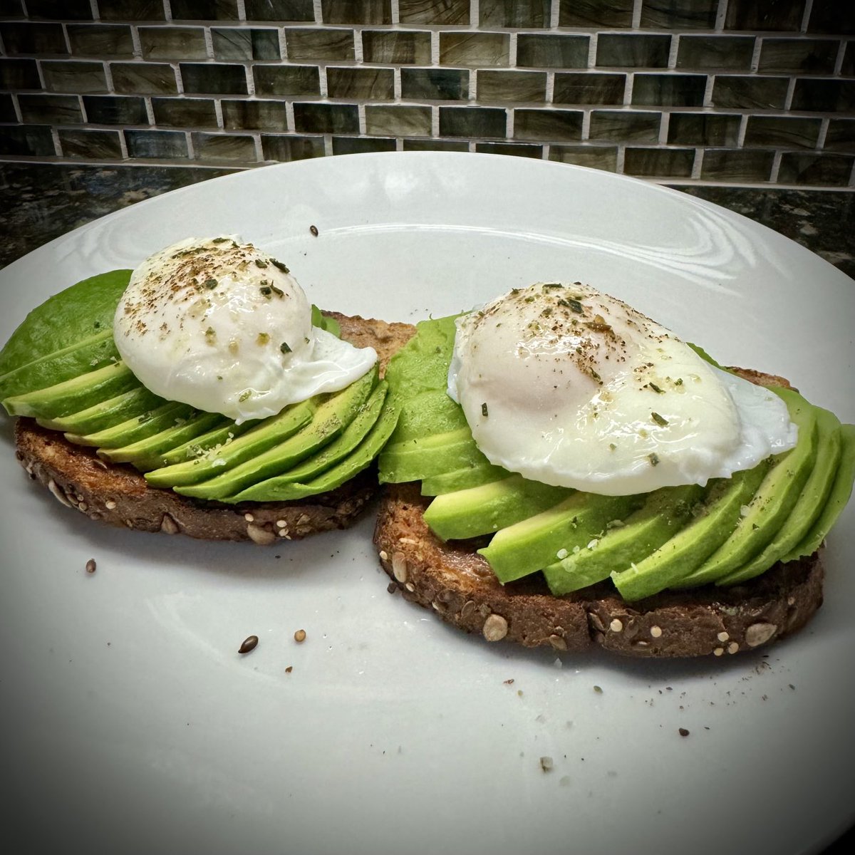 DrLCsquare's tweet photo. When the 15yo requests avocado toast for #Breakfast4Dinner night. #ChemistsWhoCook https://t.co/1AlZ7cwx7g