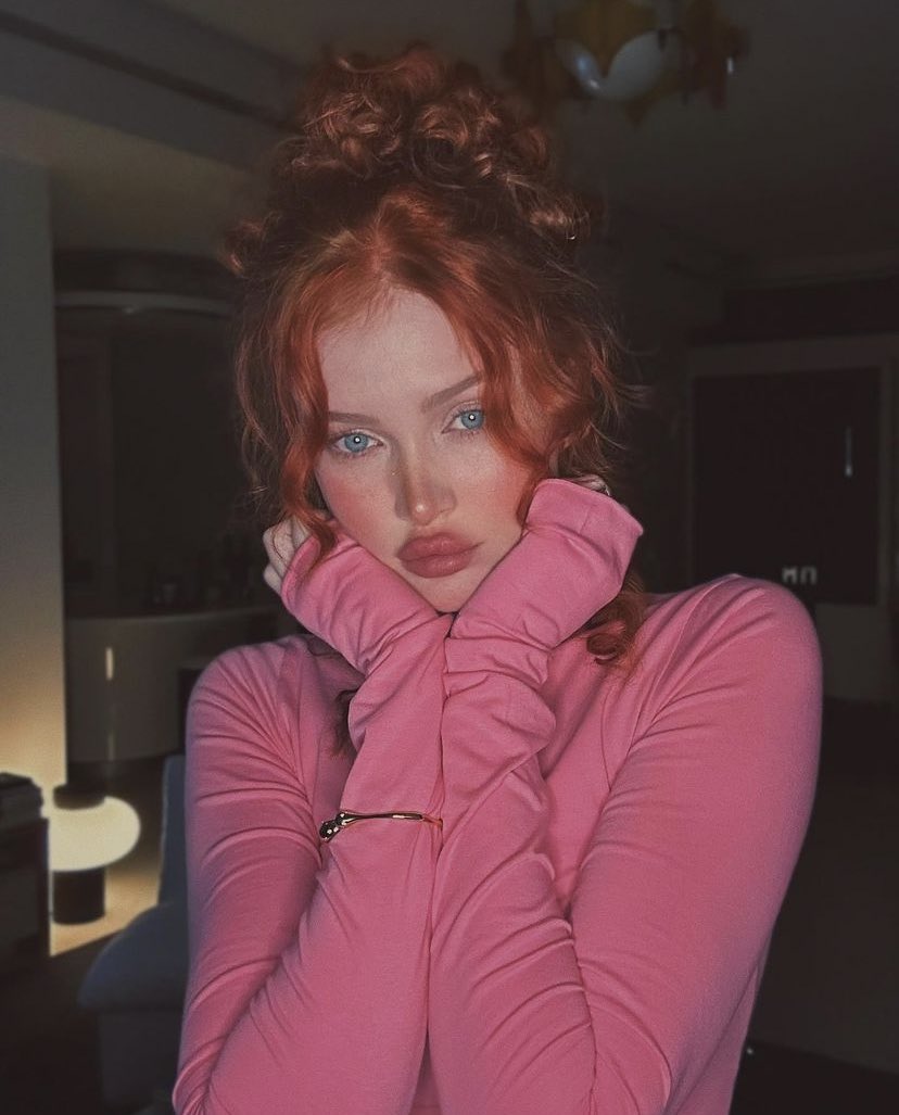NotGinnyW's tweet photo. 💋🩷 https://t.co/9qOmZ7hMKV