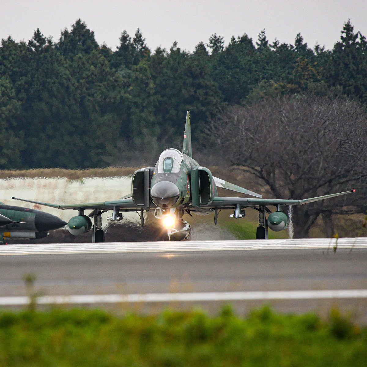 kadonkey's tweet photo. JASDF RF-4E (j. gunner) https://t.co/8AaTFPa0Zx