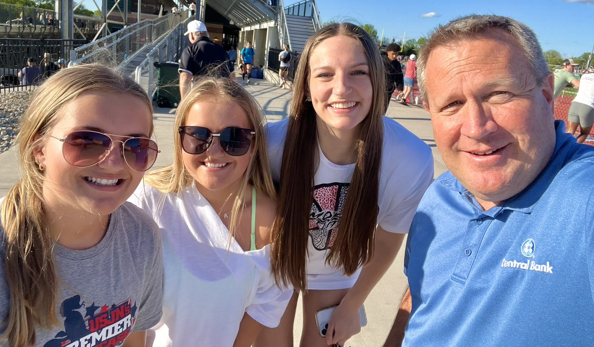 <a href="/KCTV5/">KCTV5 News</a> Best of luck to both <a href="/Amanda_tower12/">amanda tower</a> &amp; <a href="/Addison_Tower2/">Addison Tower</a> 👏🏽👏🏽<a href="/DeSotoLadyHoops/">Wildcat Basketball</a>