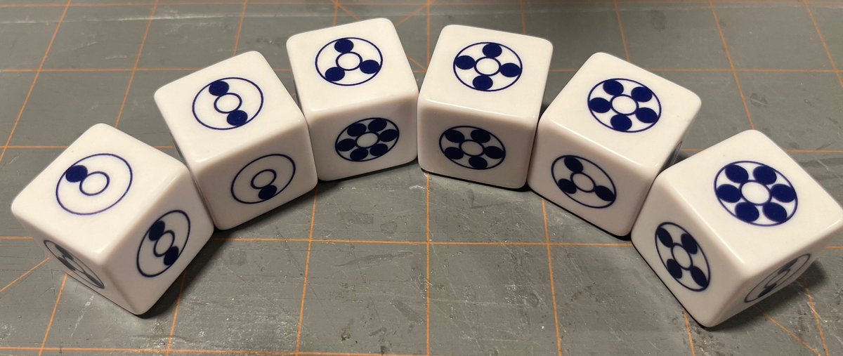 Hi, I'm Alex and this is Six Seasons & a Podcast tweet media