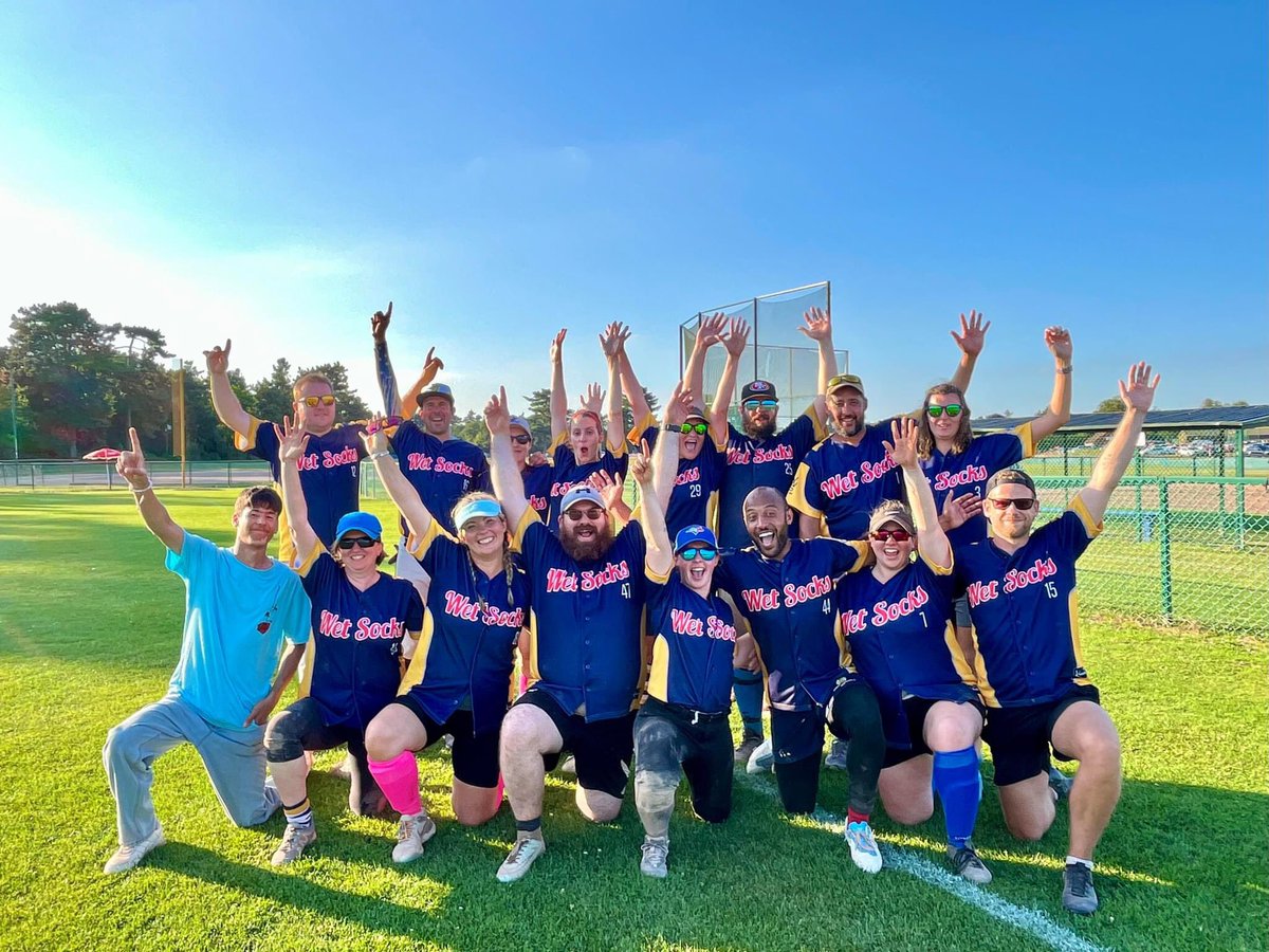 ValleyWetSocks's tweet photo. We only went and won the Silver final at Nationals 11-10 in an exciting game against the Tribe from Milton Keynes. What a game and what a weekend. Going undefeated all weekend with 9 wins and 1 draw after stepping up from Bronze to Silver is something we are so proud of. #LGWS 🥎 https://t.co/UBAPuIizcJ
