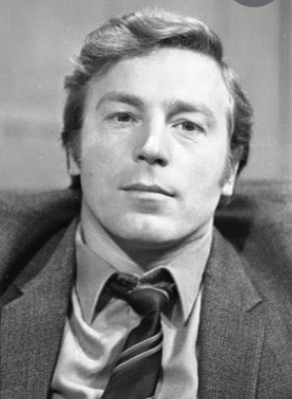 70sStreetFan's tweet photo. #OnThisDay in 1970 on Coronation Street - Following the recent death of his father Jack,Billy Walker returned to the Street. He soon settled down there and spent most of the next  five years at the Rovers.

#Corrie #ClassicCorrie #CoronationStreet #BillyWalker #KennethFarrington https://t.co/zW95p3pUJh