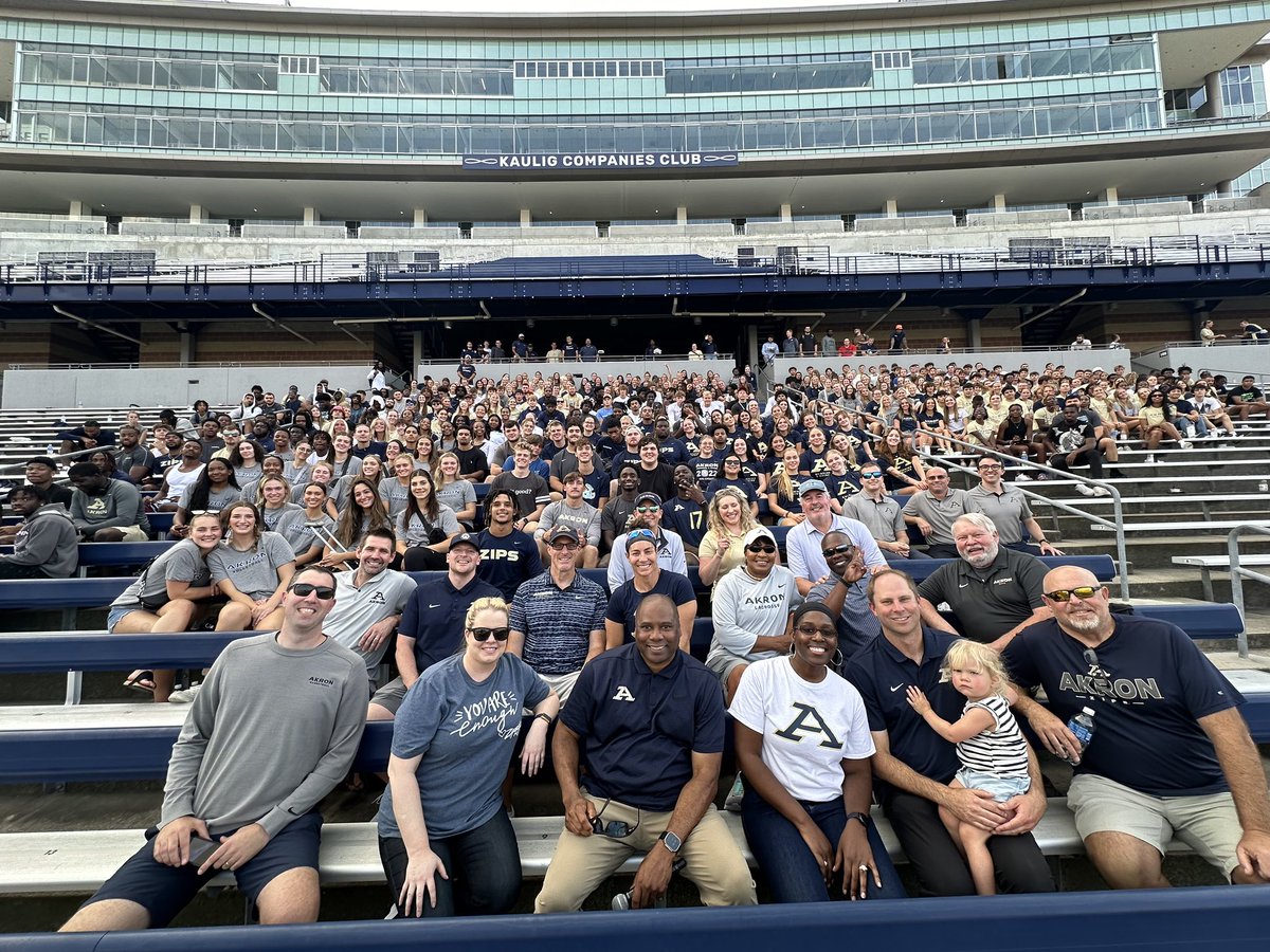 ADGuthrie444's tweet photo. Honored to serve and lead 500 student athletes and our coaches and staff. Here we go 24/25 ⁦@AkronZips⁩ #GoZips https://t.co/m5lz1AkDlH