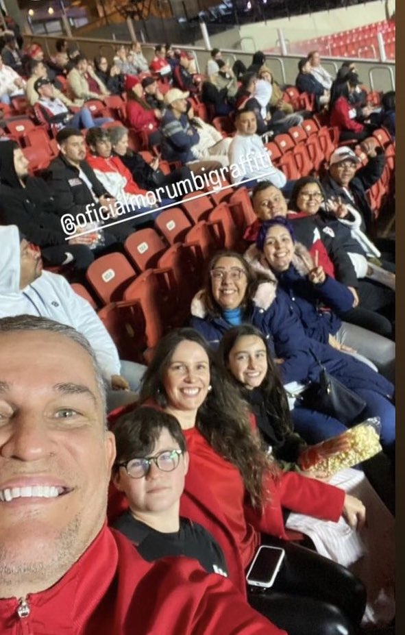 Hoje o jogo foi muito especial. Levei meus familiares ao jogo, depois de muito tempo. Família em primeiro lugar 🇾🇪❤️