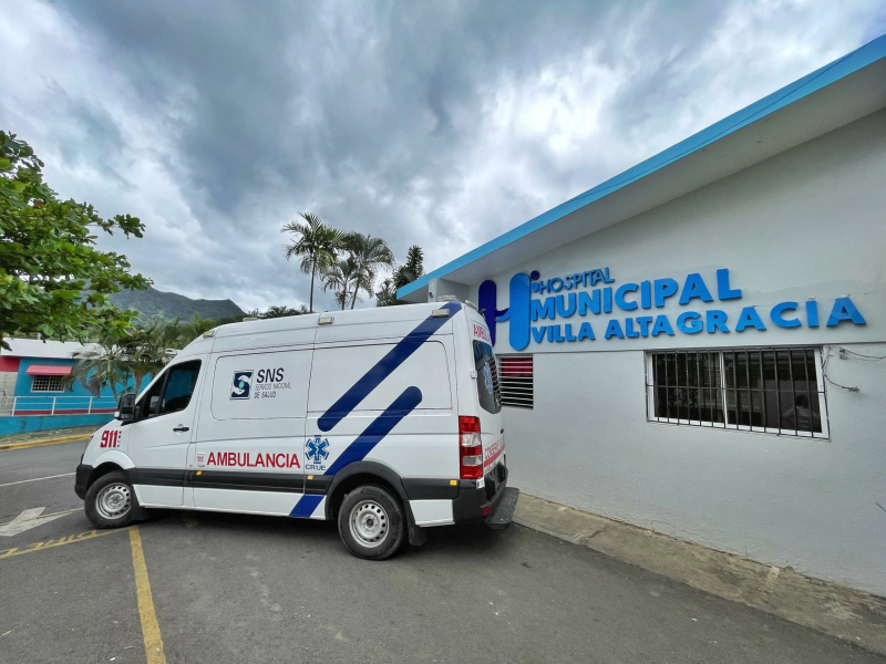 Mujer destroza mobiliario en área de emergencias del Hospital de Villa Altagracia

🔗listindiario.com/la-republica/s…

#ListínDiario