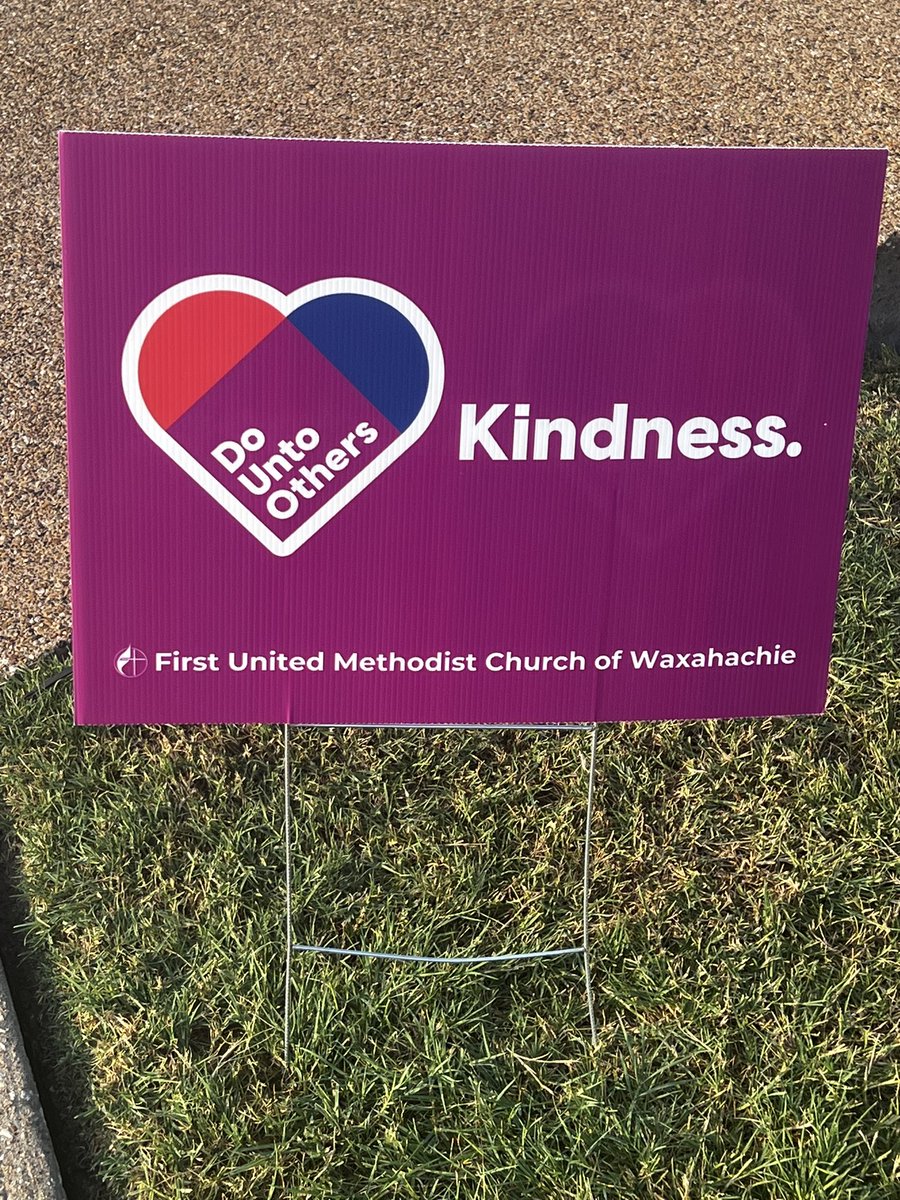 m_authier's tweet image. Love this yard sign campaign by @fumcwax! Ours went up today. 

In a season where political yard signs and flags can bring anger and resentment, we are being encouraged to love our neighbor and be kind. Hard stuff, but good stuff.