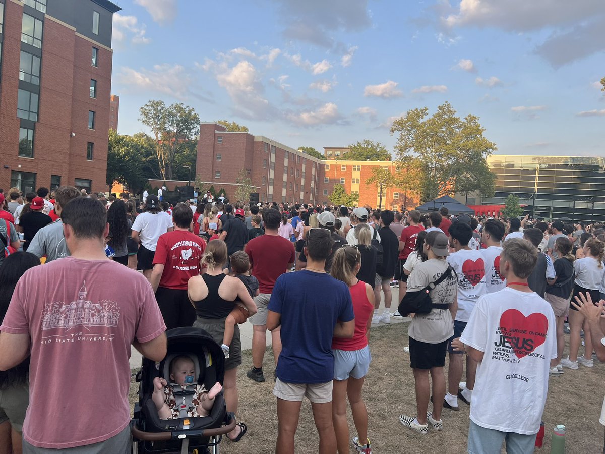 TheLantern's tweet photo. BREAKING NEWS: Roughly 750 people are gathered near Curl Market as several Ohio State football players are preparing to undergo a Catholic baptism ceremony. https://t.co/lm5w4p7GxI