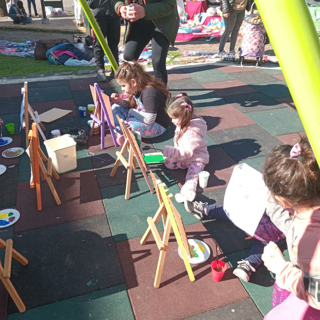 Con las compañeras de la Feria del nodo Villa Lynch festejamos el Día de las Infancias!

<a href="/IdentidadAR/">Identidad</a> 
<a href="/fpsys/">fpsysdesanmartin</a>