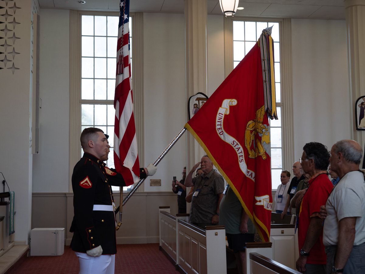 WarriorReunion's tweet photo. Veterans and Gold Star Families of 3rd Battalion, 4th Marines held a memorial at Marine Corps Base Quantico. They built a battle cross and honored their fallen by speaking their names. Thanks to Quantico and Marine Barracks 8th &amp; I for their support in this act of remembrance. https://t.co/mTolmMBXqA