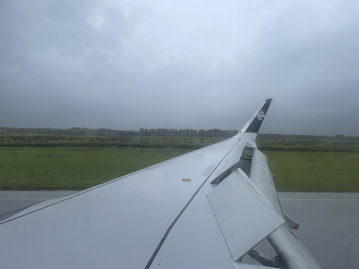 pskarthigeyan's tweet photo. A chance meeting with President of New Caledonia.A quick run in pouring rain frm aircraft to terminal.A brief chat with Foreign Secretary (Fiji) in baggage area. Two gentle tremors while waiting for the Liaison Officer.All in 30 mins.Namaste &amp; Malo e lelei Tonga. 🙏🏼😊🙏🏼#53PIFLM https://t.co/tVC79q6GZT