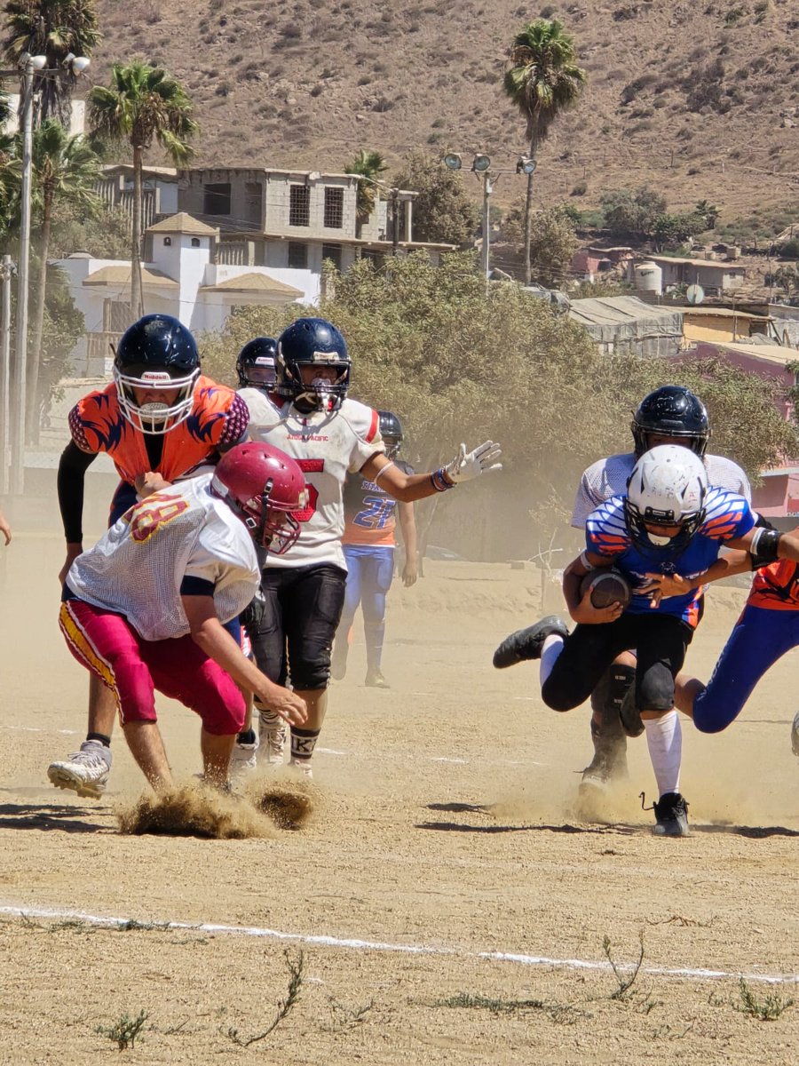 En la delegación Maneadero del municipio de #Ensenada una sede que está fomentando el fútbol americano infantil y juvenil con el equipo Lobos en  #LIFA BC <a href="/FMFAOFICIALMX/">Federación Mexicana de Fútbol Americano A.C.</a> <a href="/Angelgc77/">Angel Gómez</a>  <a href="/DoraElenaAFN/">Dora Elena</a>