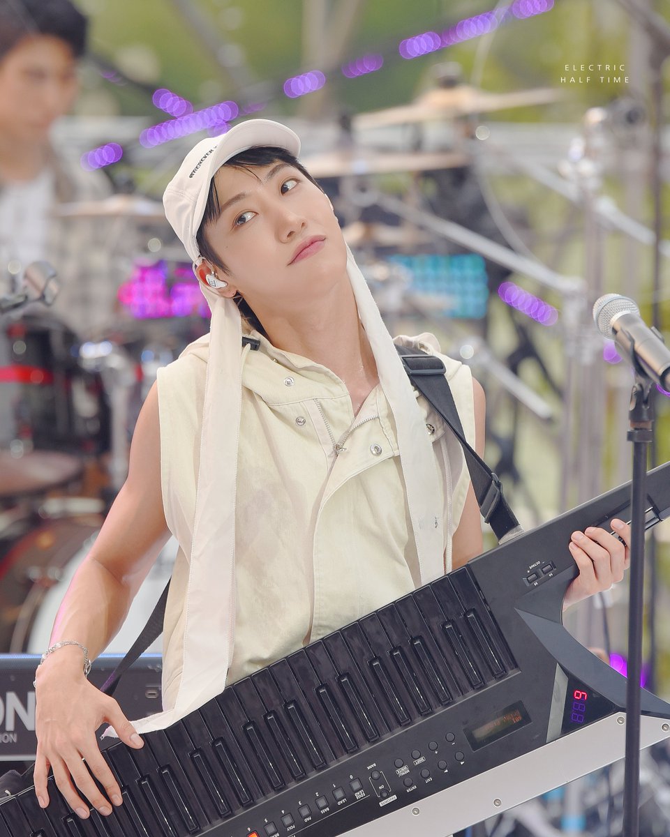 Electric_HT tweet picture