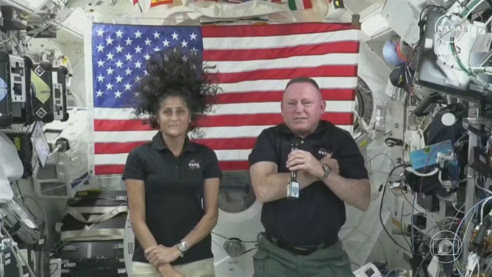 ComunistaOpres4's tweet photo. Estes dois astronautas deveriam ficar no espaço por só 8 dias.

Mas por incompetência da NASA só voltam á Terra em 2025.

Se fossem russos a mídia ia ficar debochando da tecnologia russa, dizendo que "não é confiável"

Mas são estadunidenses, então vira tudo "fatalidade" https://t.co/mkD3uqLAaU