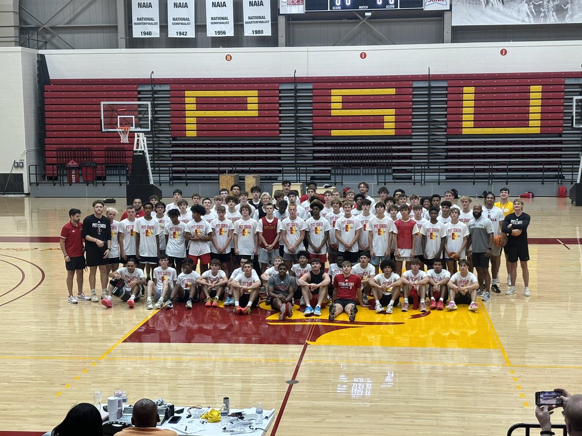 Thank you <a href="/JeffBoschee/">Jeff Boschee</a> and <a href="/bryan_yungeberg/">Bryan Yungeberg</a> for having me at your your camp. Competition was great! <a href="/GorillasMBB/">Pittsburg State Men's Basketball</a>