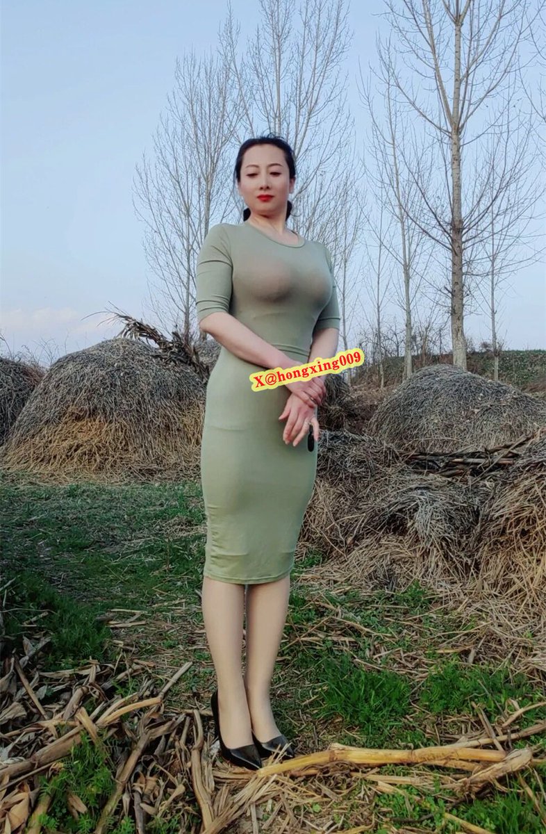 丰乳肥臀的干妈吸引着不少农村单身汉的目光 https://t.co/yZ7KfyRn2q