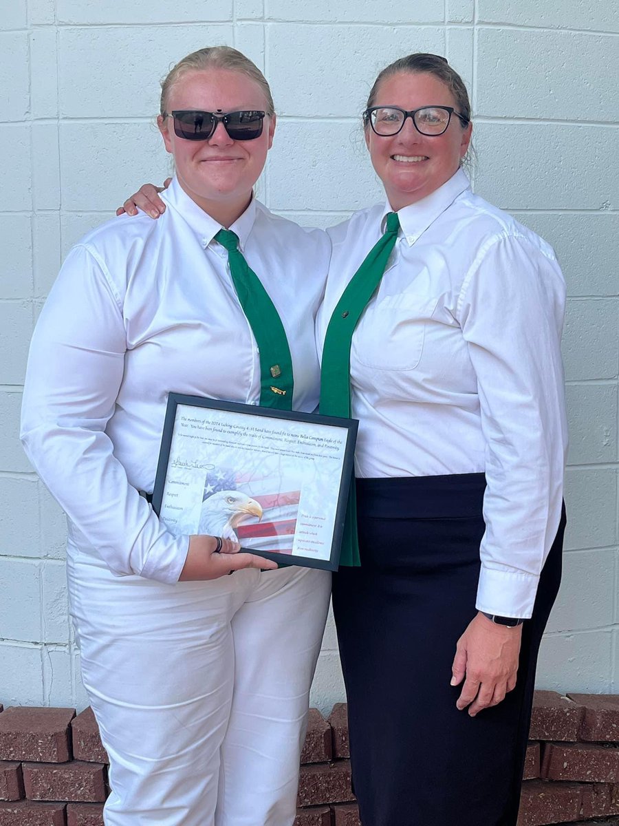 Congrats to our very own Bella Compton for receiving the Eagle award at the final Licking County 4H Band Concert of the 2024 season!

Bella was also tapped as a new Council member for the upcoming 2025 Licking County 4H Band season!

#LVBands #EyesWithPride #BetterEachDay