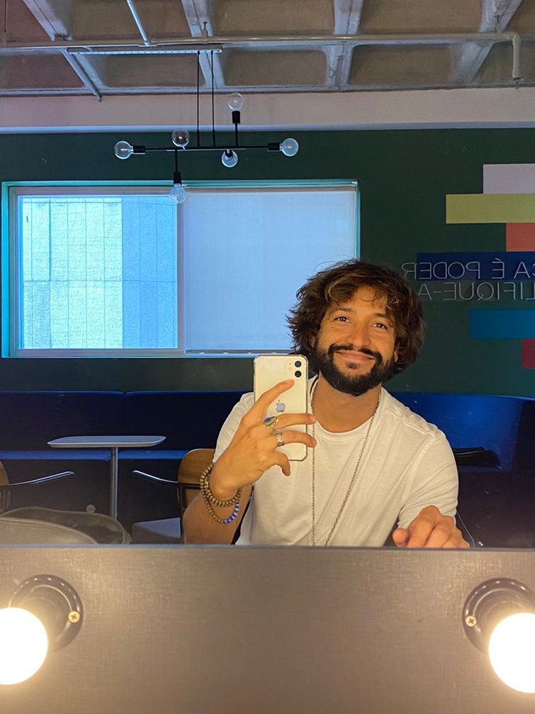 Faltam 5 dias para o lançamento de uma nova música gravada nos estúdios ONE RPM, 'SONORAR' esta quase ai na sua playlist! PRE SAVE disponível - onerpm.link/sonorar