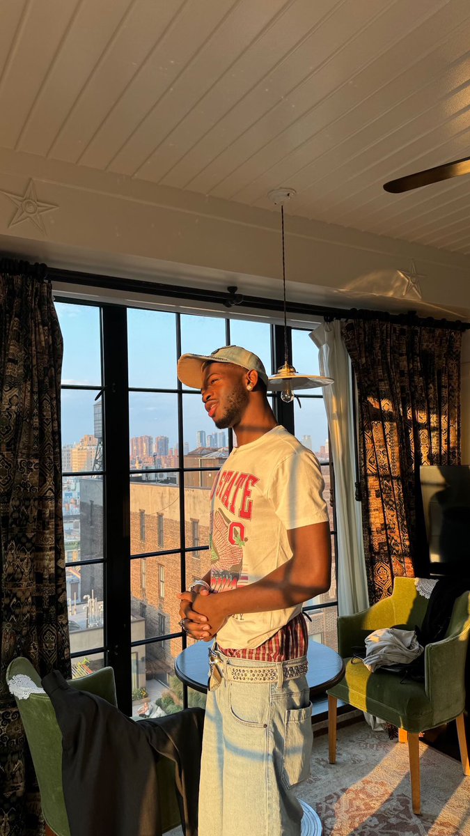 NAS X DAILY tweet media