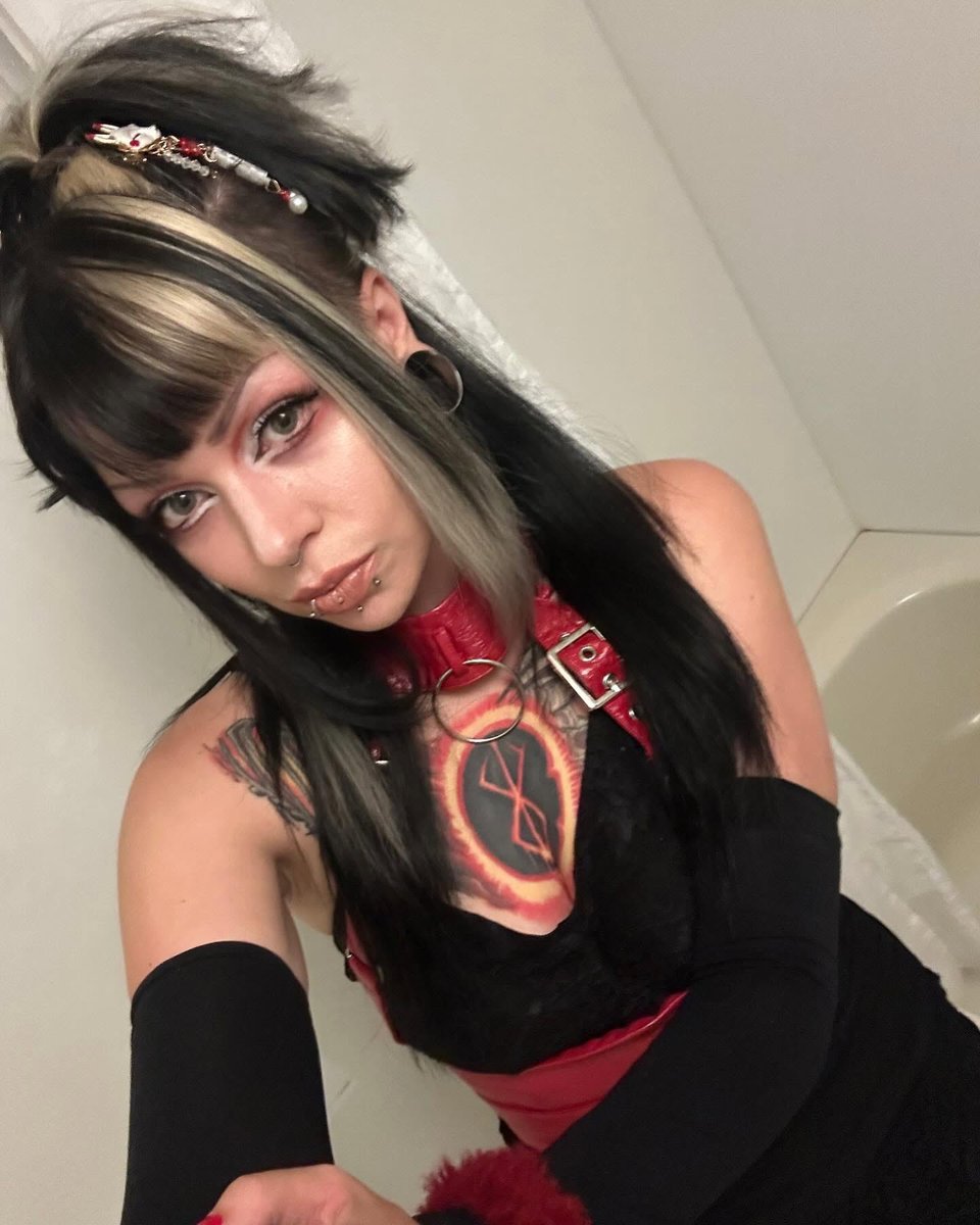 QueenOfLonging's tweet image. Selfies/look from 8.24.24 LIVE

#concertlook #japan #v系 #jrock