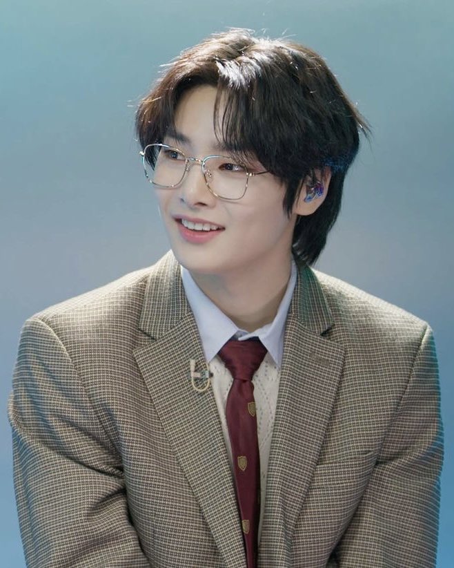 joonies_dimplee's tweet photo. ☾ hallucination || mini au hyunin

jg, el chico del coro de la iglesia, esconde un secreto que si sale a la luz, podría derrumbarle la vida por completo, y para su mala o buena suerte, hj es quien lo descubre https://t.co/iEWM7h3H0y