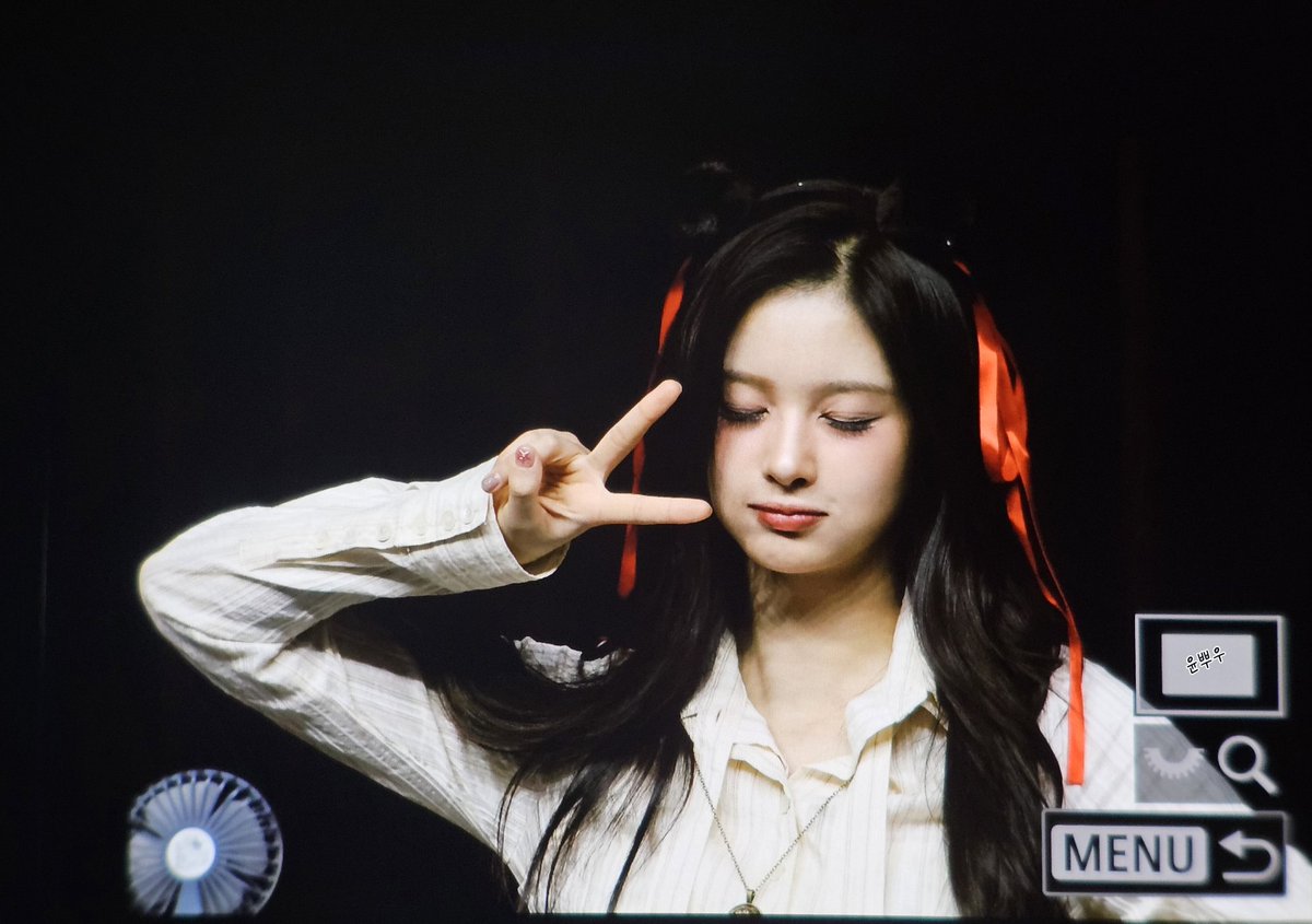 syoonBoo_'s tweet photo. 240825 집샵 

오랜만에 봤는데 너무 좋다-`♥´-

#SULLYOON #���윤 #엔믹스 #NMIXX https://t.co/K6jybD4lVR