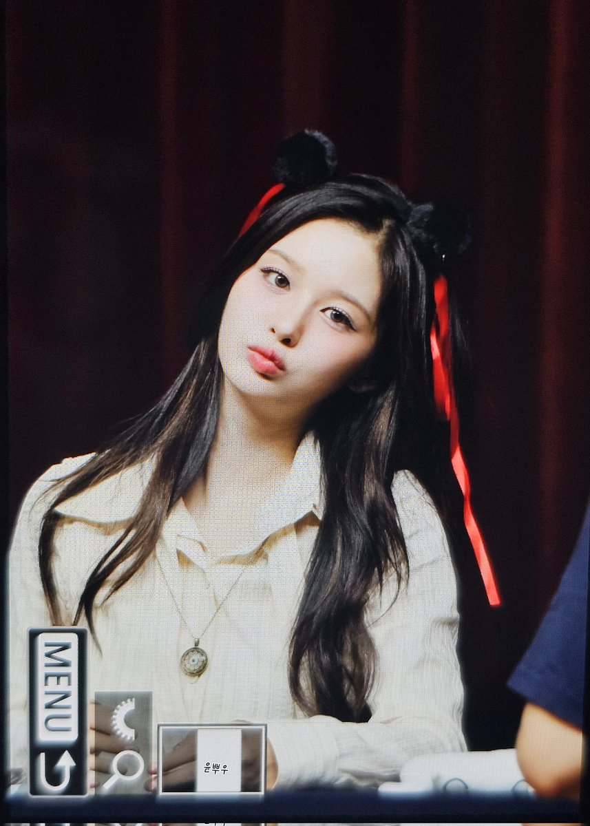 syoonBoo_'s tweet photo. 240825 집샵 

오랜만에 봤는데 너무 좋다-`♥´-

#SULLYOON #���윤 #엔믹스 #NMIXX https://t.co/K6jybD4lVR