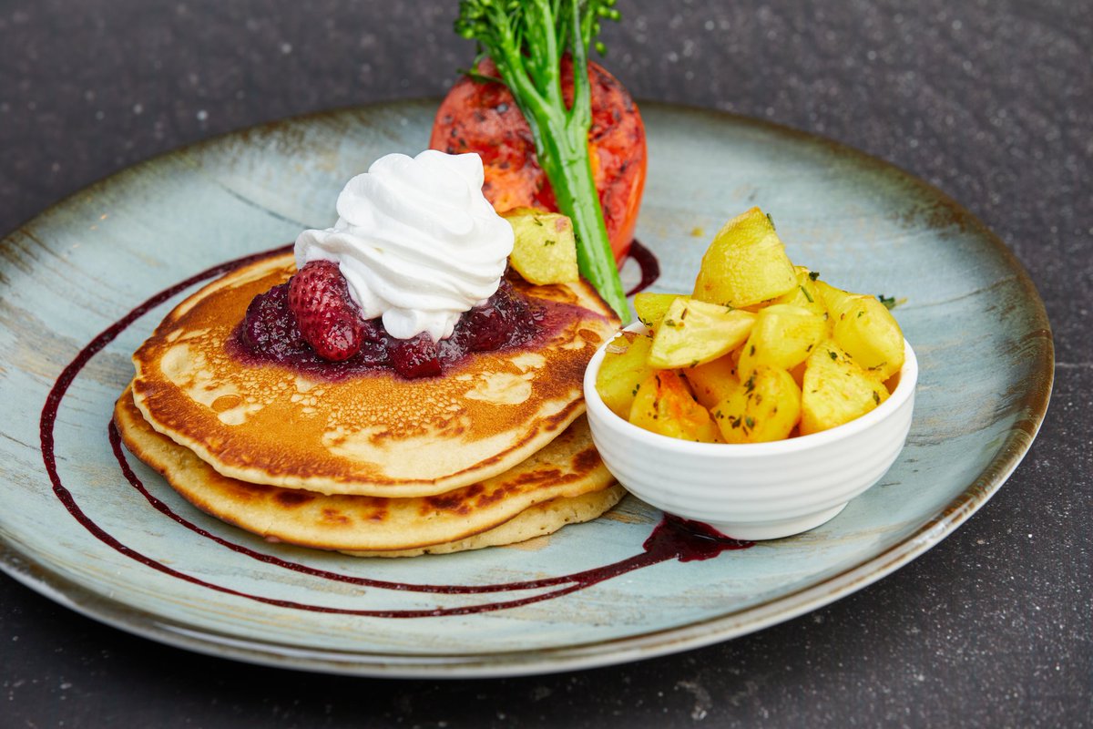 ZamanNairobi's tweet photo. Nothing beats a wholesome breakfast to start off your new week๐
#halalbreakfast #zaman https://t.co/IoHzVxwzpY