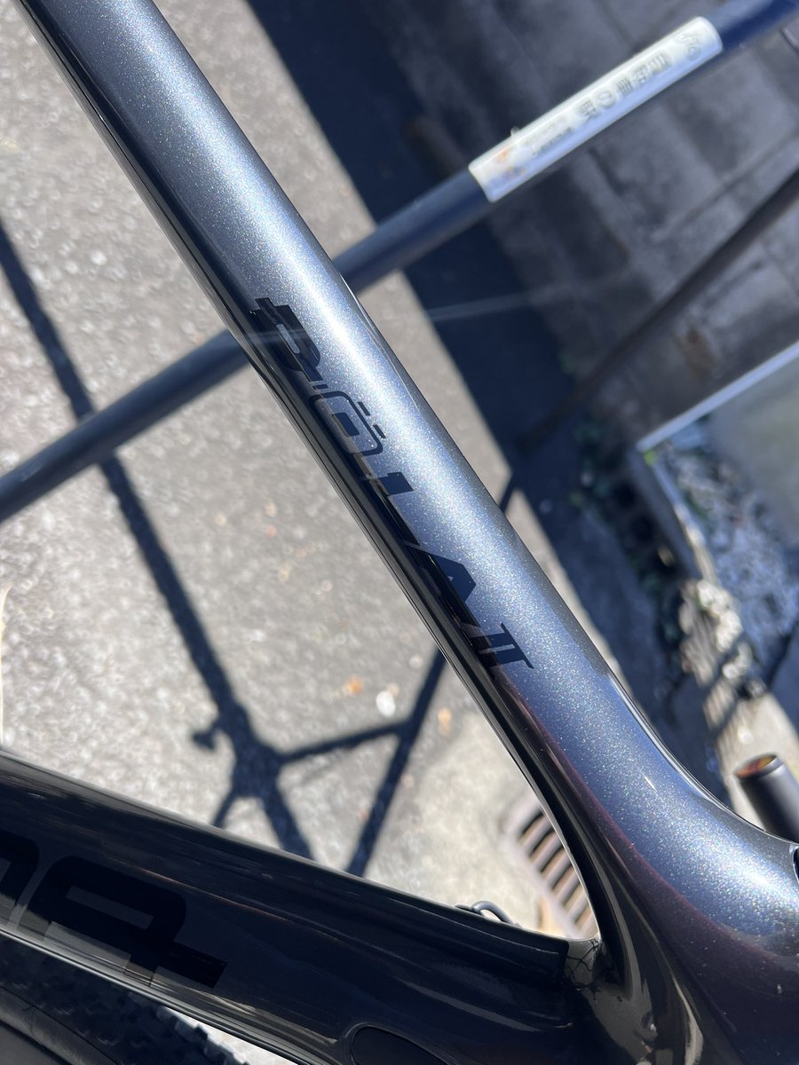 Sirokuma_O_RB's tweet photo. シクロクロスシーズンに向けて
my new gear🚲
BOMA Dola 2 ガンメタカラー

OnebyESU 805Zと2台体制で
今シーズンも楽しんでいくぞ😆
#BOMA #Dola2 #シクロクロス #サイクルデイズ #cycledays https://t.co/Krtb5Ldeyw