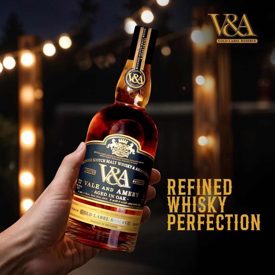 IDLLife's tweet photo. Hold the essence of refinement with V&amp;A Gold Label Reserve. Our exquisite blend of Scotch Malt and Asian Grain spirits delivers a smooth, distinguished taste. 
#VandAGoldLabelReserve #premiumwhisky #stregnthandcharacter #unmatched #smoothness https://t.co/YnAC9D7vvW
