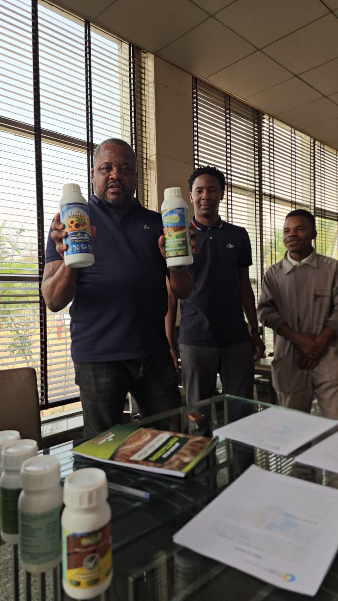 LiledsonB's tweet photo. Sustainable Products for Sale at Compras Fácil
We offer a variety of sustainable products, from seeds and organic fertilizers to renewable energy solutions. Explore now and bring sustainability to your farm.
Contact us for more information.
#technisem #madeinangola https://t.co/T9r69gUddE