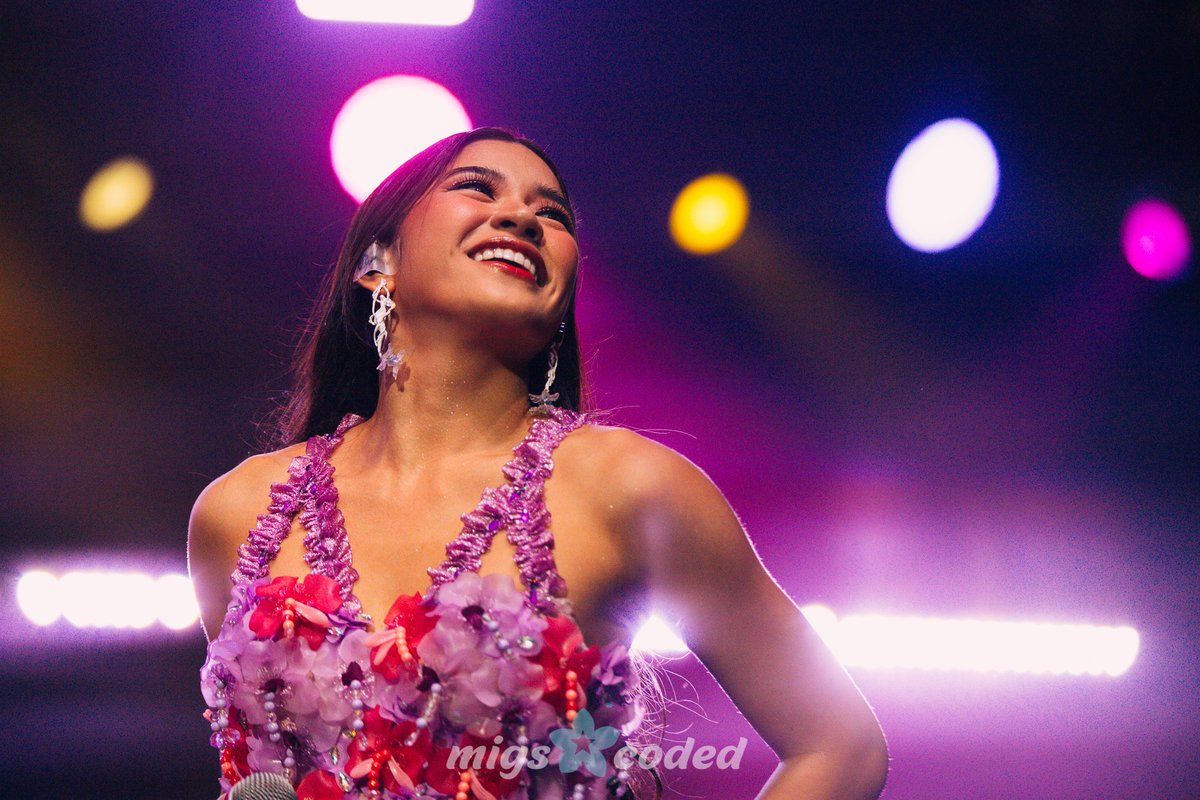 migs_coded's tweet photo. [081724] happy monday! here's a smiling aiah for you. ☺️

@bini_aiah
#BINIverse_TheCanadaTour 
#BINIverse_Ontario 
#BINIverse_Toronto 
#sendcaptionsuggestions https://t.co/azxPwG1fwH