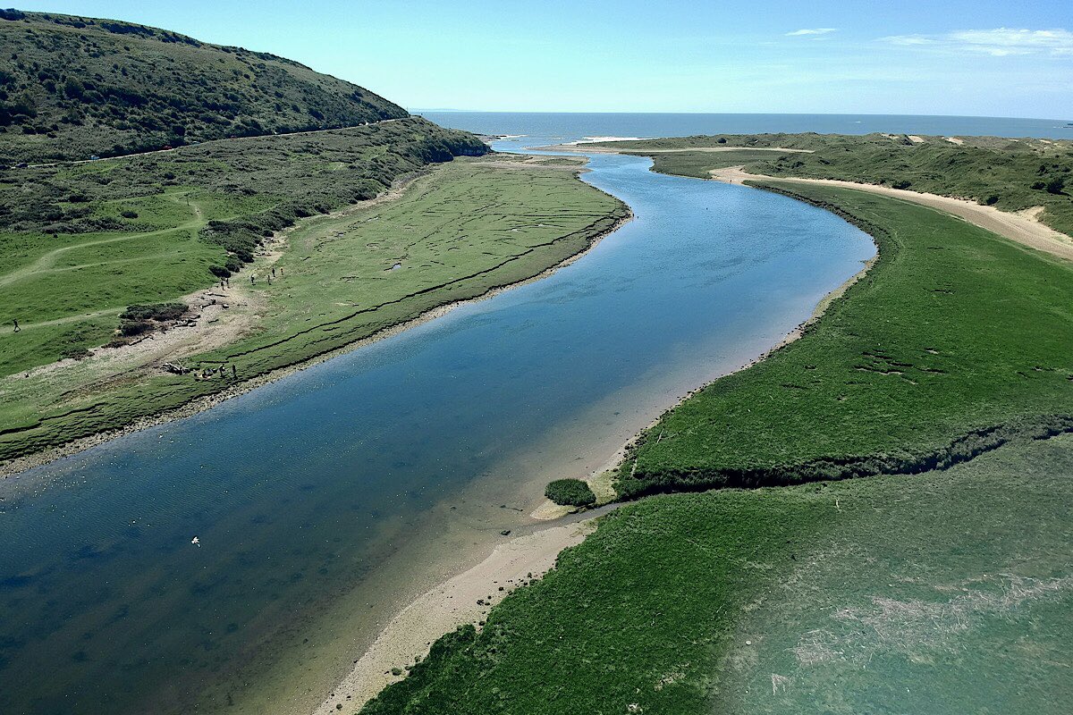 BylinesCymru's tweet image. Crown estate: why it’s time to devolve it and put Wales on par with Scotland

The Scottish purse fattens each year via its natural resources. How is it justified that Wales doesn’t also benefit directly from its own crown estate assets?

✍️ @stephenclear 

bylines.cymru/politics-and-s…