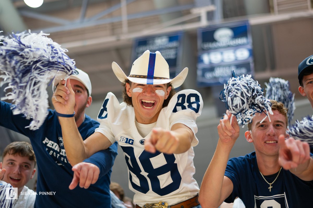 Collegian Visuals tweet media