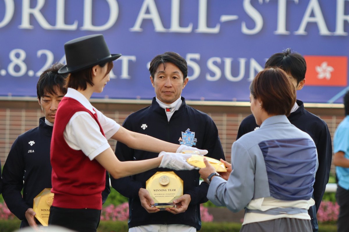 wnd6tjamuiamy's tweet image. 昨日の札幌競馬場には柔道の阿部詩さんがトークショー&amp;amp;WASJのプレゼンターとして来てました😊
柔道着とはまた違いきっちりおめかし&amp;amp;メイクで可愛いかったです😊
#阿部詩
#WASJ2024