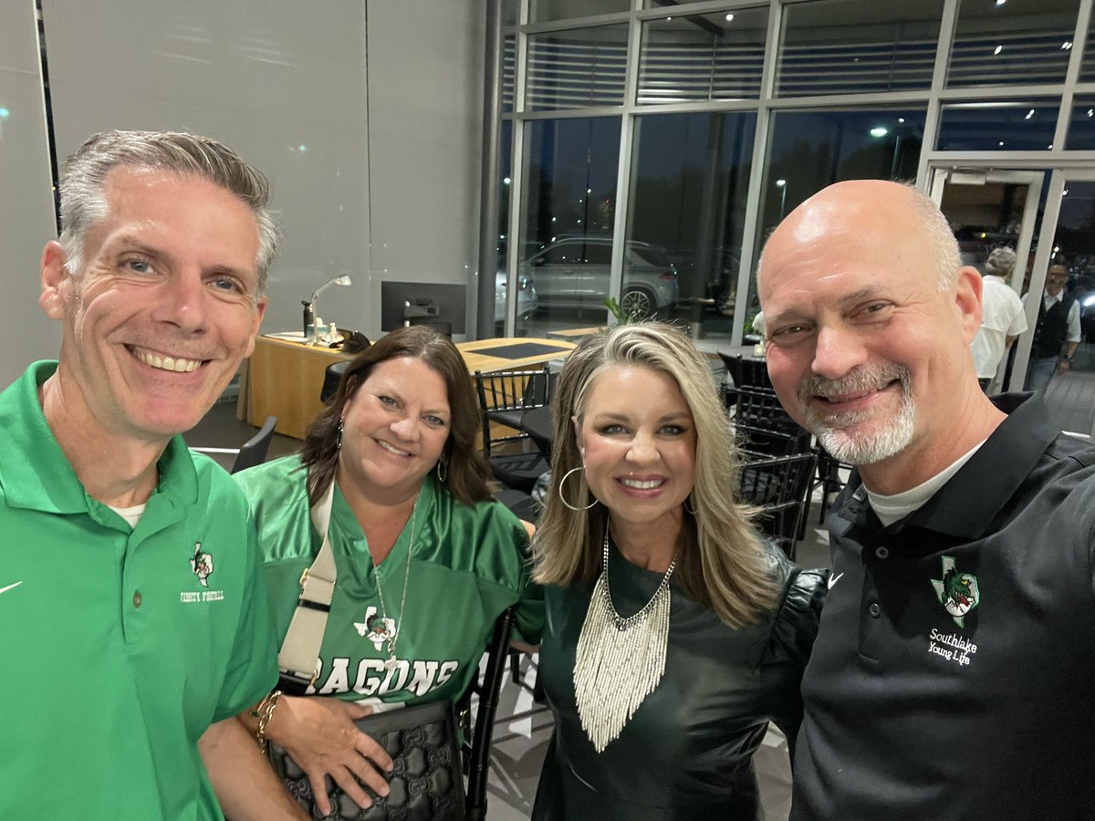 ewlannen's tweet photo. The Touchdown Club Gala was a night of Champions! Go Dragons! #InspireExcellence https://t.co/21IHlnhd9W
