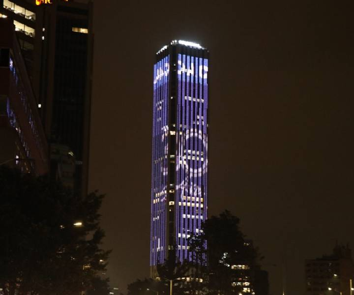 ARMYBogotaCol's tweet photo. Dejamos abierta la invitación a lugares con iluminación en gran formato como @coliseomedplus, @MovistarArenaCo  y a la Torre Colpatria de @ScotiaColpatria

¡Nos encantaría ver estos sitios emblemáticos de la ciudad de Bogotá vestidos por un momento de 💜morado💜 en apoyo a SUGA y BTS!
