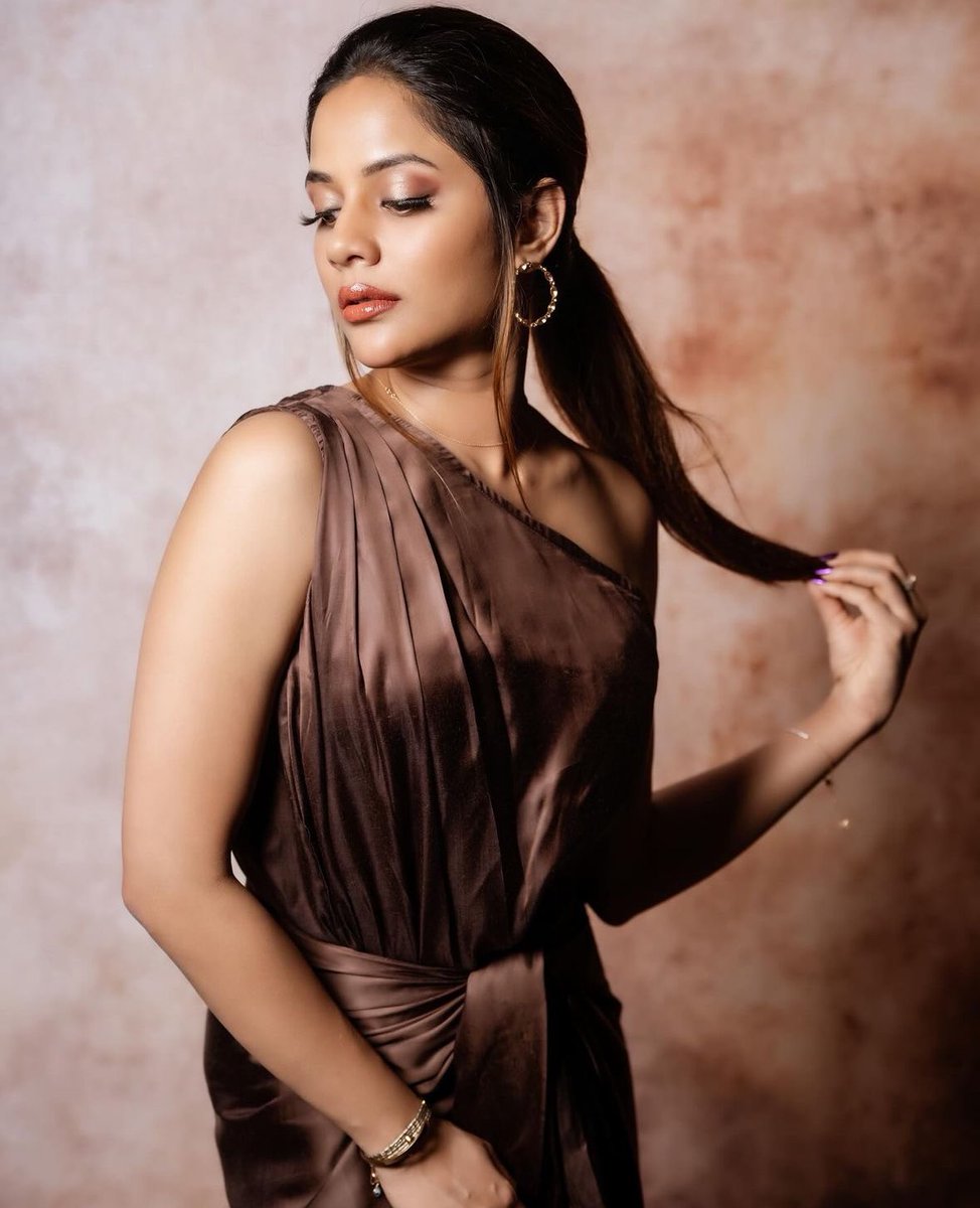 Hi Beautiful 😍
<a href="/Aishwaryadutta6/">Aishwaryaa dutta</a>